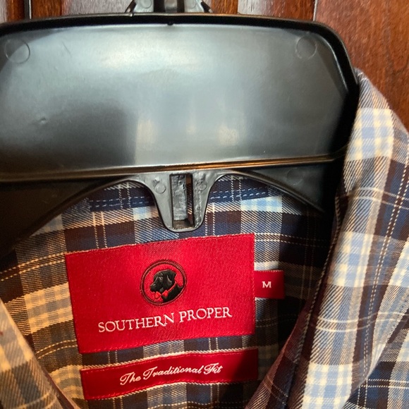 Men’s southern proper button down - Picture 3 of 3